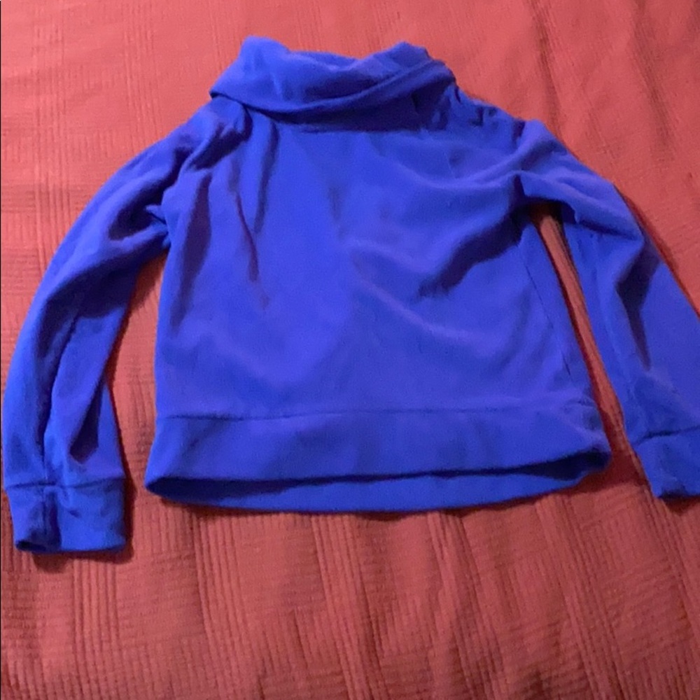 Old Navy sweatshirt